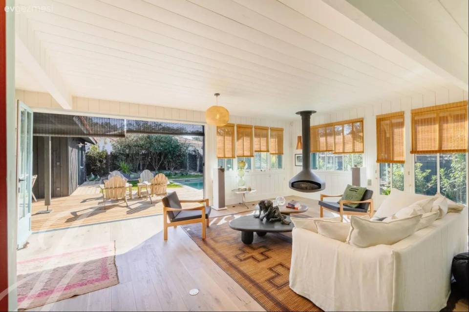 Müstakil Ev İsteyenlere Modeller: Sahil Ruhunu Yansıtan Bir Ev!