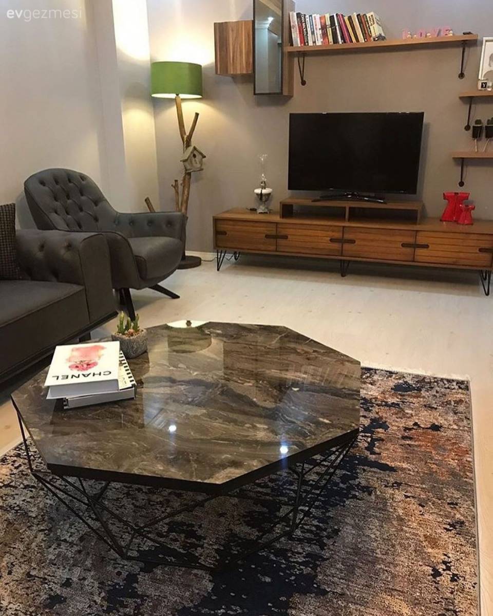 Modern Evler İçin Aydınlatma Seçimleri: Avize, Sarkıt ve Lambader