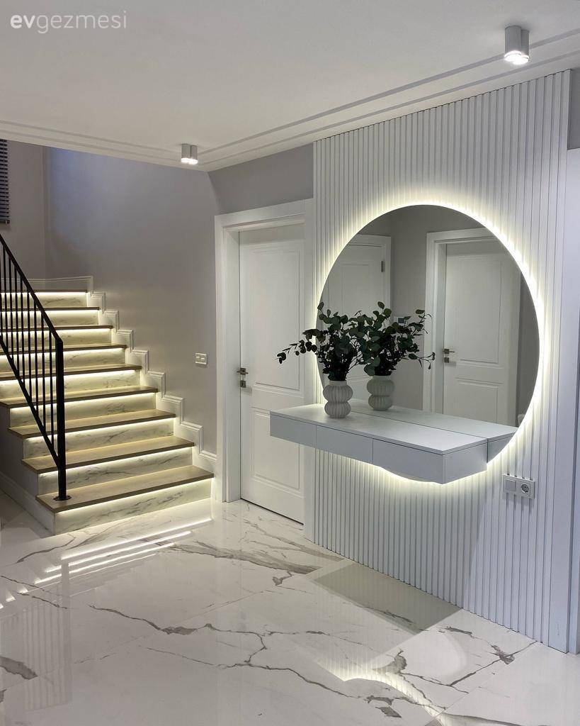 Bu Dubleks Evde Özel Yapım Tasarımlar Dekorun Albenisi Arttırmış