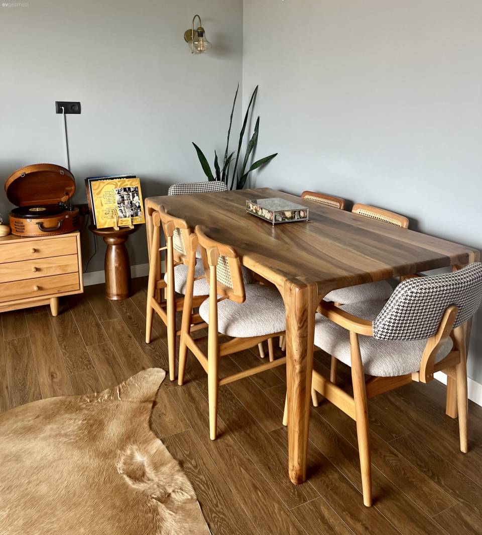 Tek Cephesi Tamamen Cam Olan Keyifli Samsun Evi! 