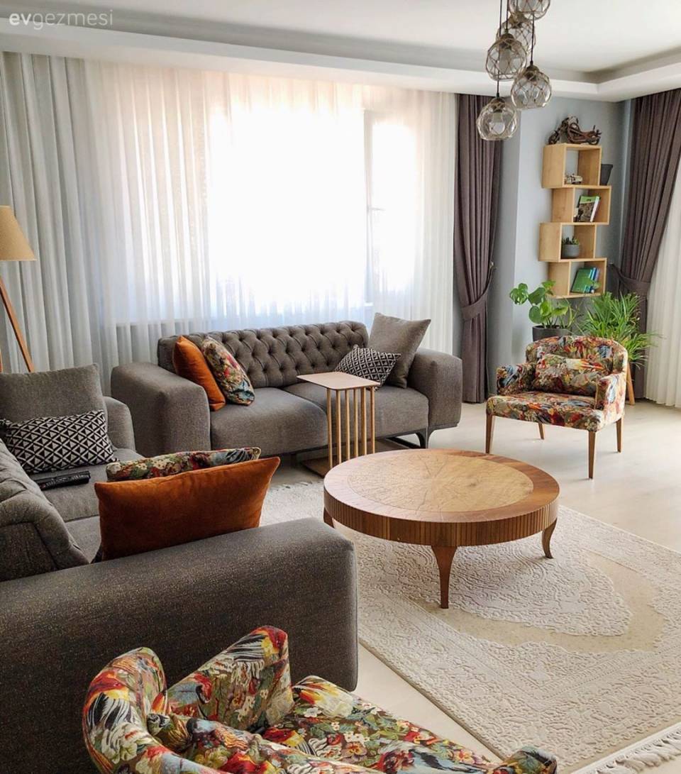 Bu Ev Sadece Bir Duvarın Değişimiyle Bu Hale Gelmiş