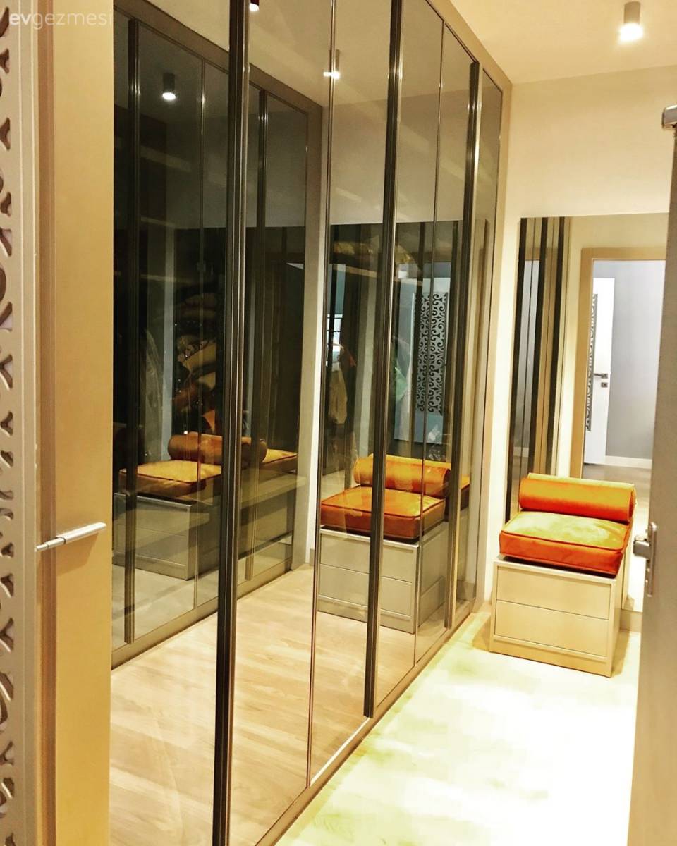 Size İlham Verecek 40+ Giyinme Odası Fikri ve Modeli