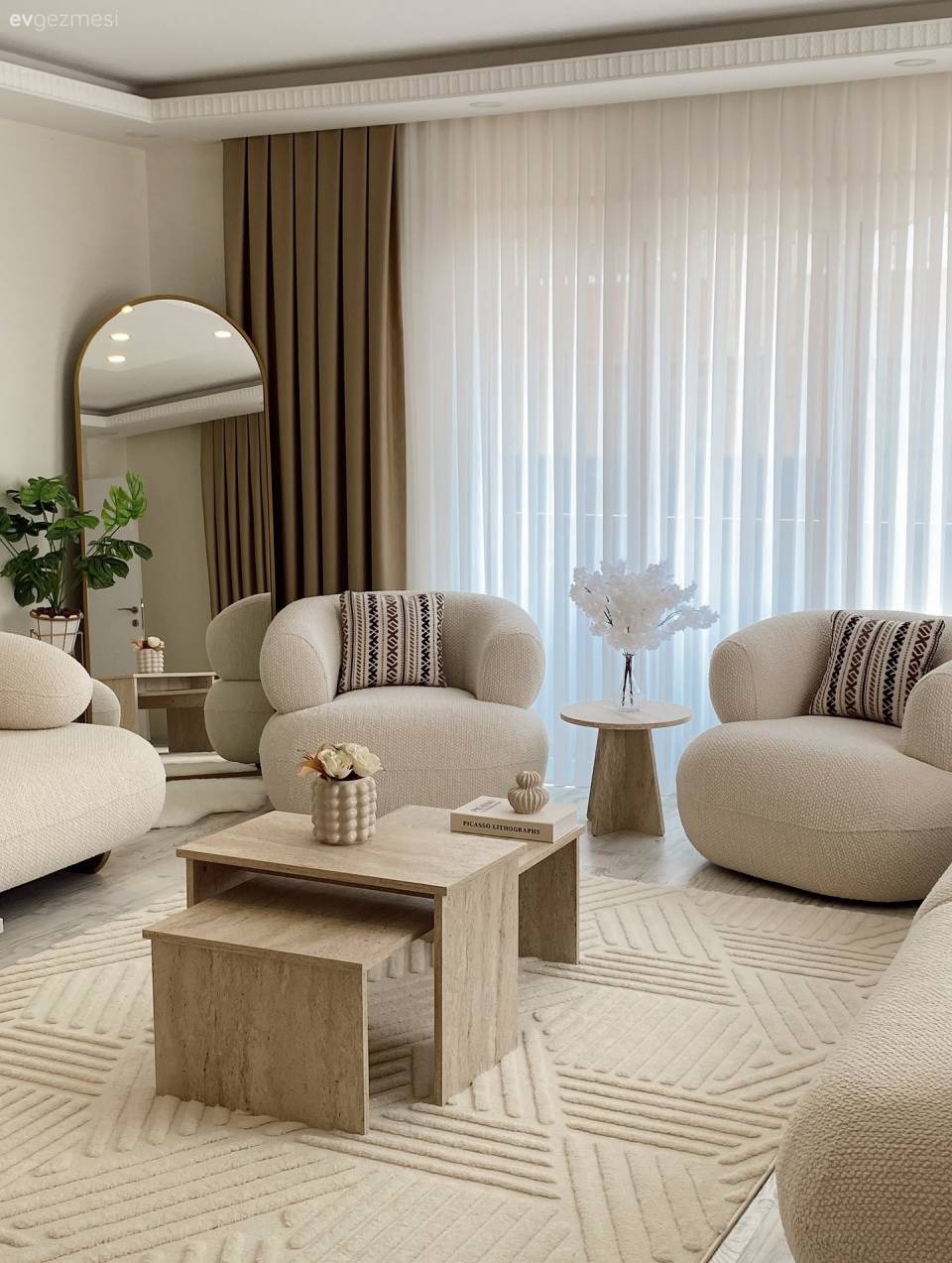 Bu İstanbul Evinde Ferahlık ve Konfor Oldukça Önemli