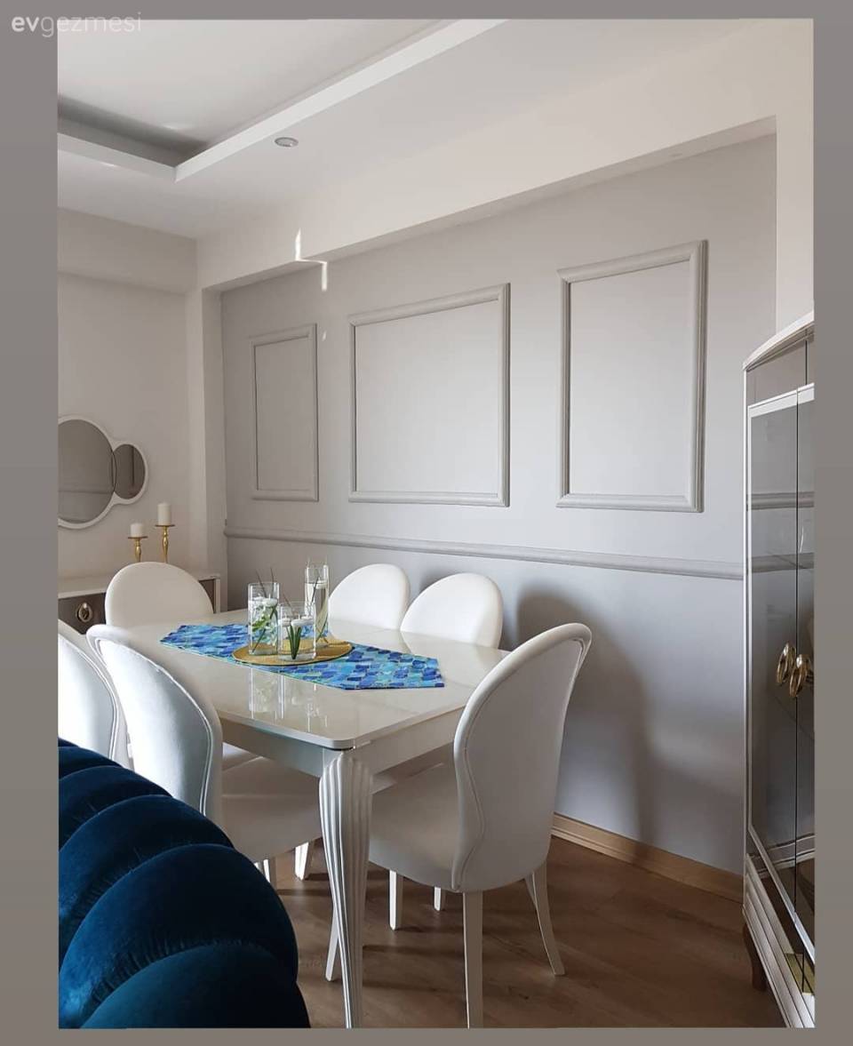 İddialı Renkler ve Mimari Detaylar Bu Dekora Çok Yakışmış!