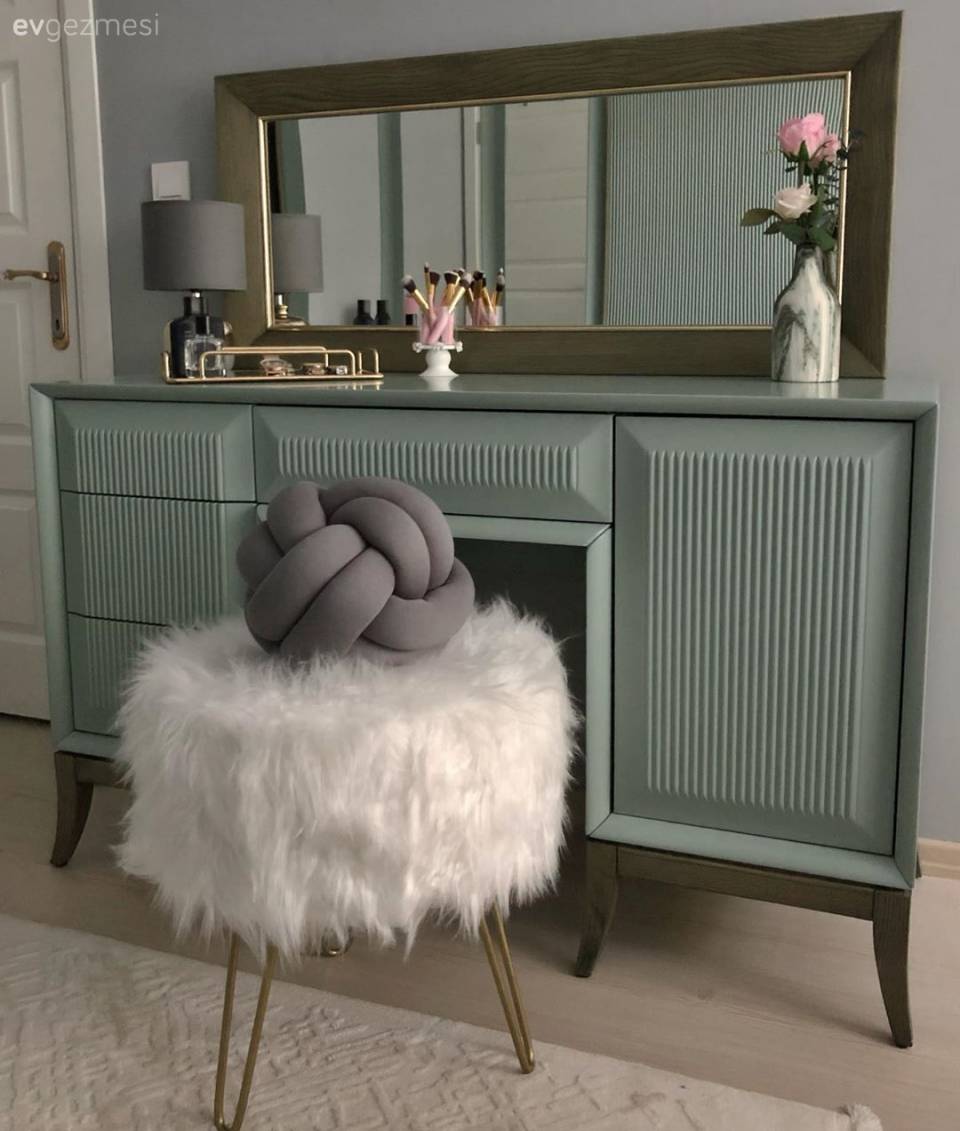 Bu Ev Sadece Bir Duvarın Değişimiyle Bu Hale Gelmiş