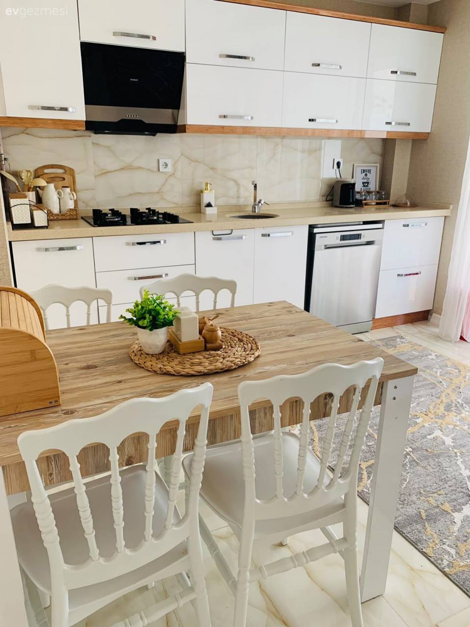 Yalın, Abartısız ve Sıcak: Ankara'dan Zahide Hanım'ın Evi