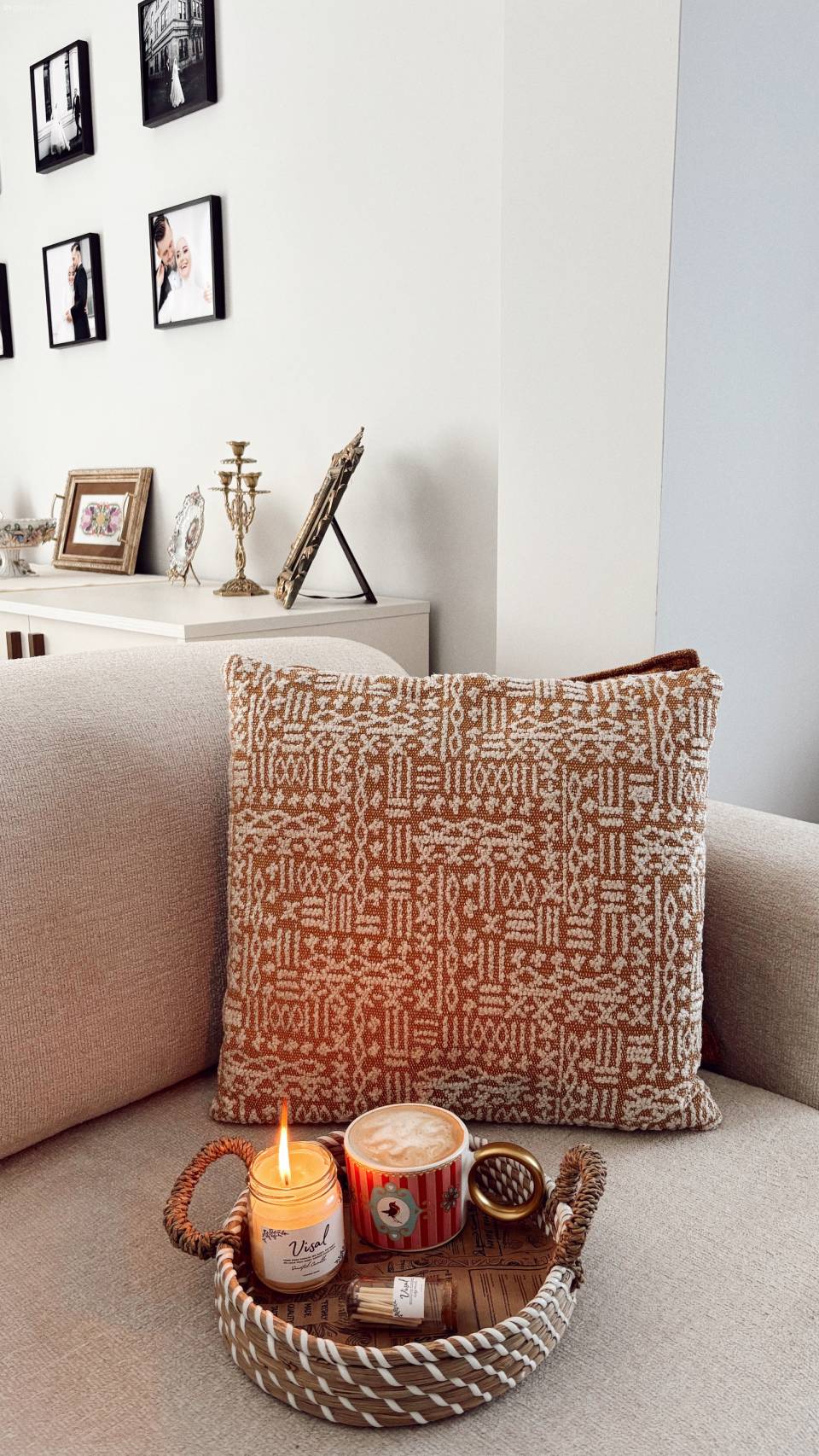 Bu Trabzon Evinde Aksesuarlar Dekora Hareket Katmış