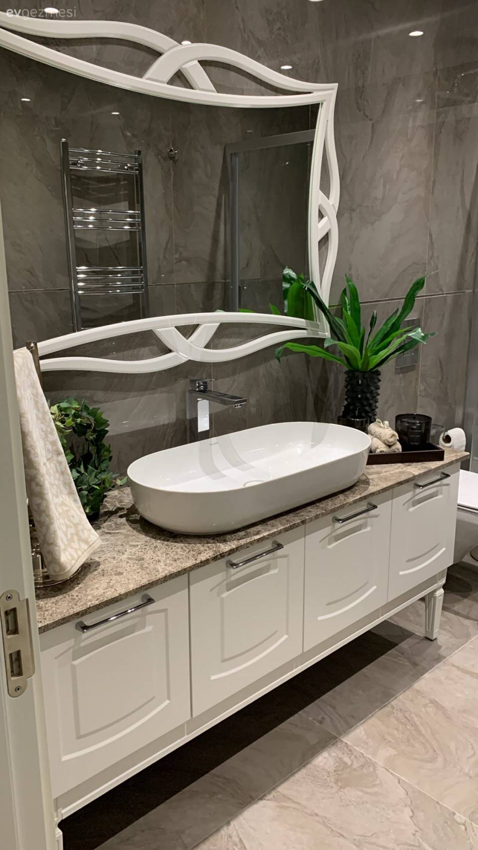 Bu Balıkesir Evinin Karamsarlığa Tahammülü Yok!