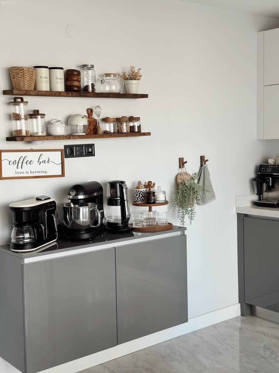 Bursa'daki Bu Evde Canlı Renkler Pek Sevilmiyor