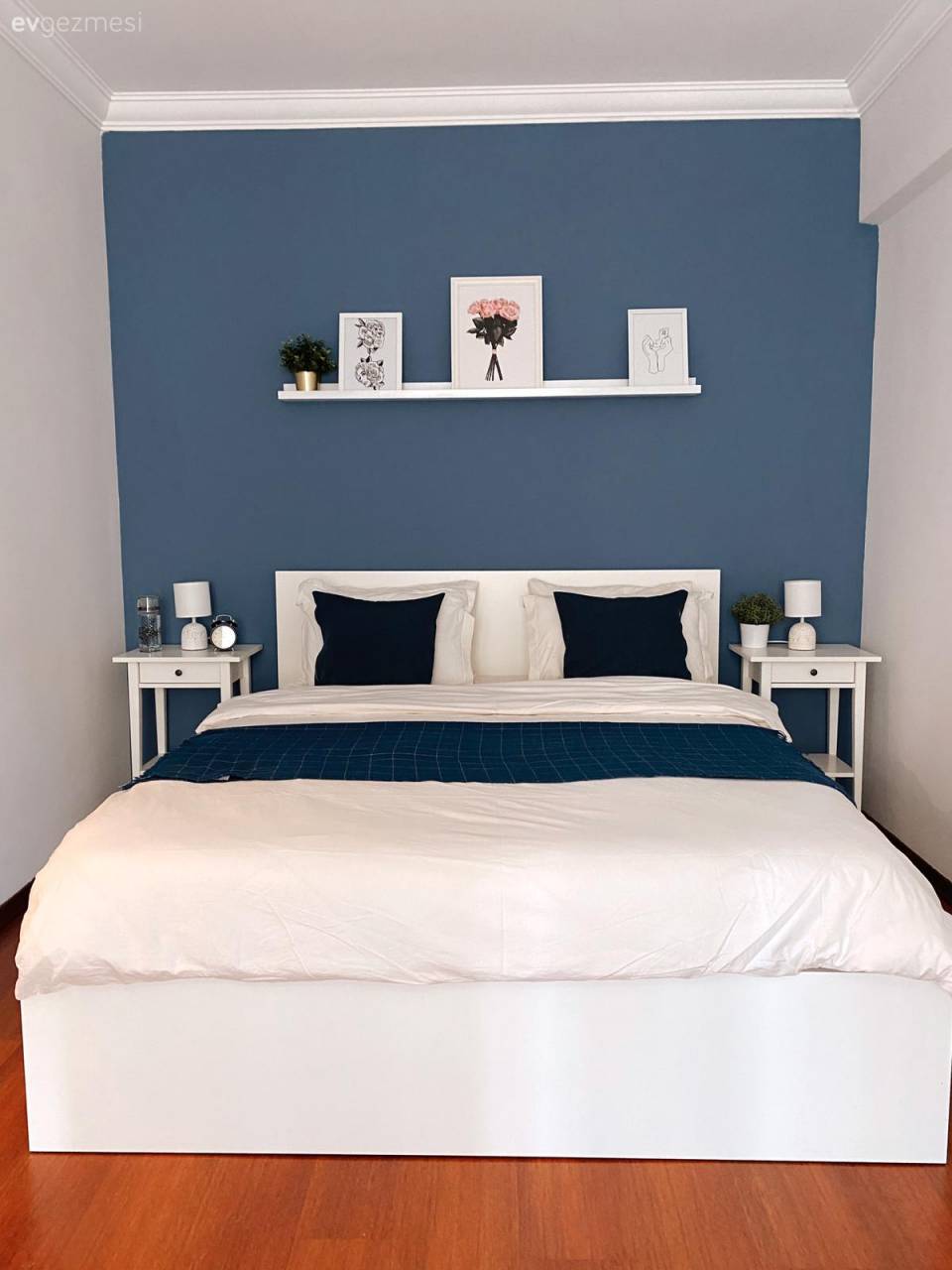 Mavi Duvarlar Bu İstanbul Evine Canlı Enerjisini Yaymış