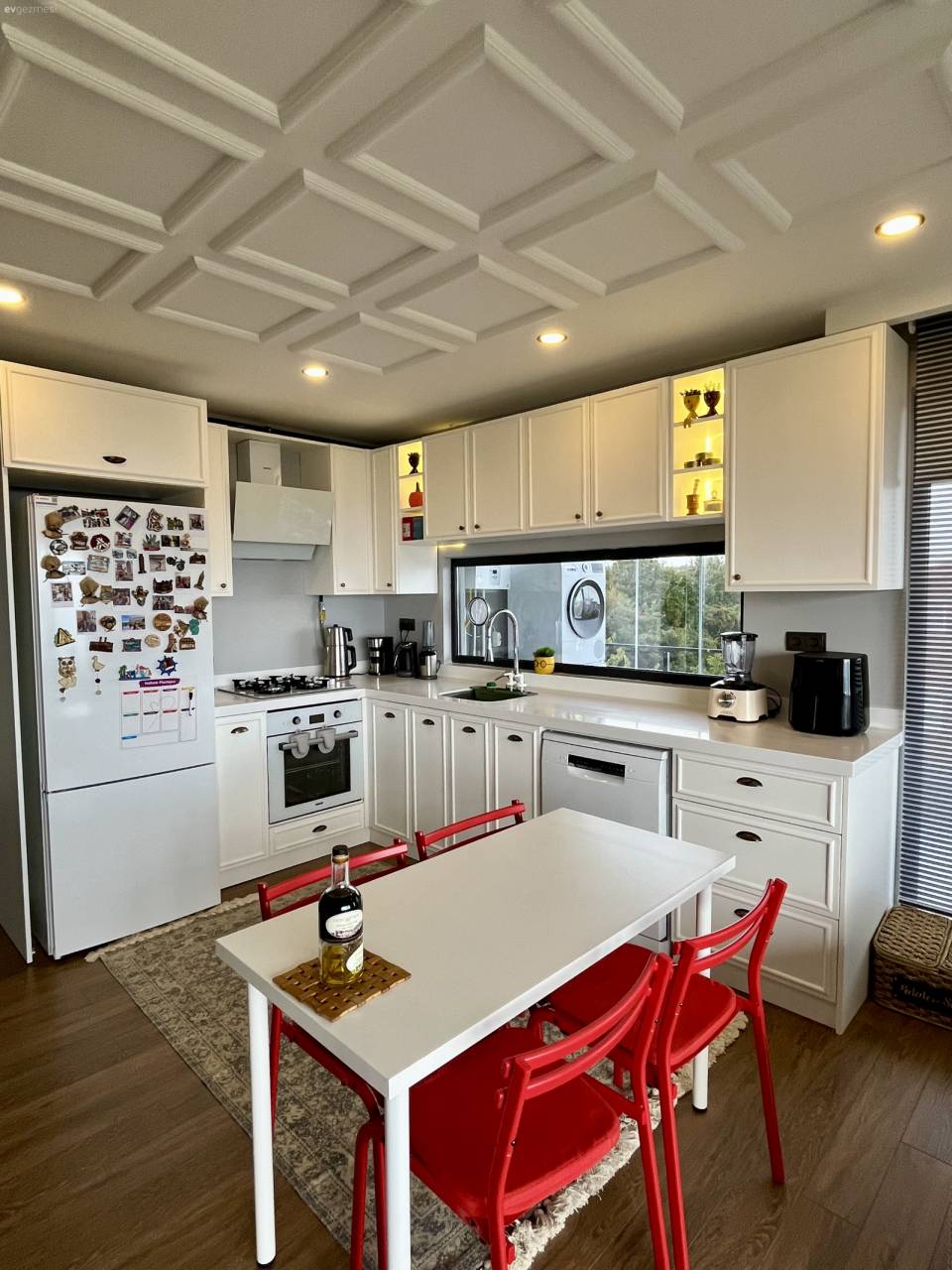 Tek Cephesi Tamamen Cam Olan Keyifli Samsun Evi! 