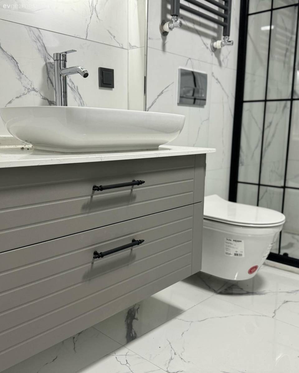 Modern Tarzı Benimseyen Bu Banyoda Geleneksel Sürprizler Var