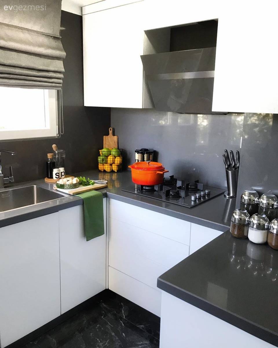 Bu Ev Şıklığı ve Farklı Mutfak Planıyla Bakanı Bir Daha Baktırıyor!