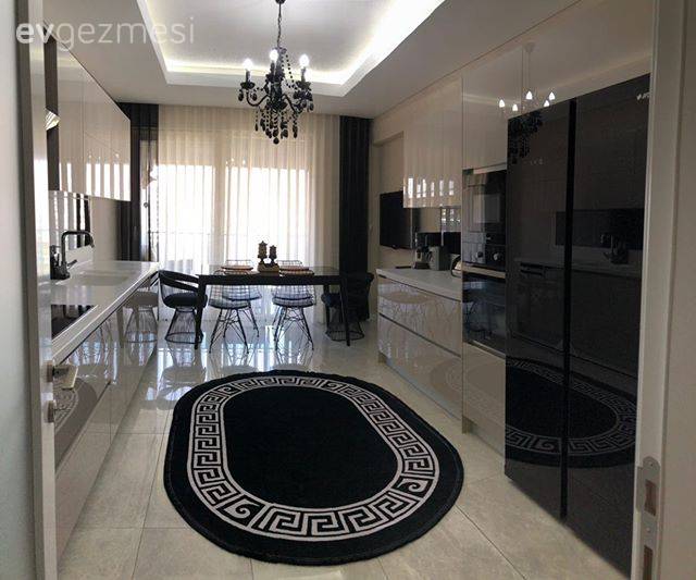 Bu Konya Mutfağının Bir Tarafı Siyah Diyor Diğeri De Beyaz