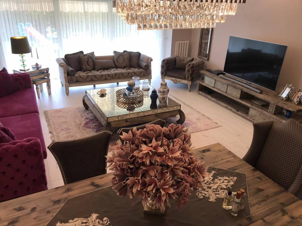 Bu İstanbul Evinin Her Odasında Ayrı Bir Stilin Ruhu Geziniyor