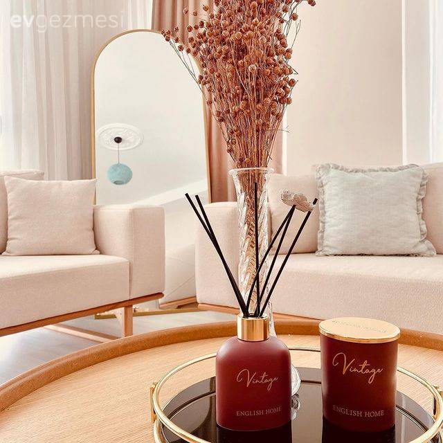 Bu Antalya Evinde Modern Stile Rustik Detaylar Karışmış