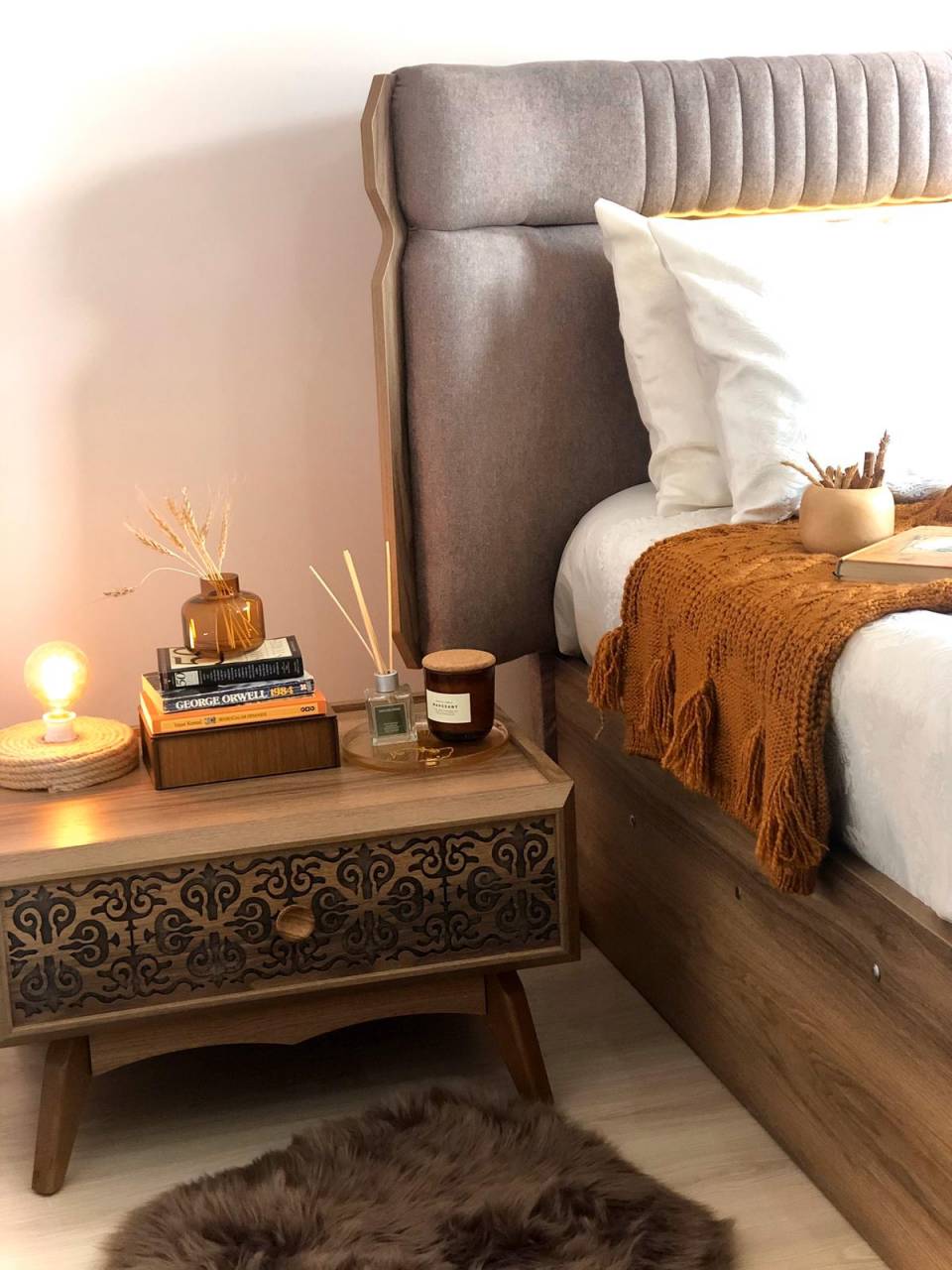 Bu Tokat Evinde Koltukların Zarif Tasarımı Cazibeyi Arttırmış!