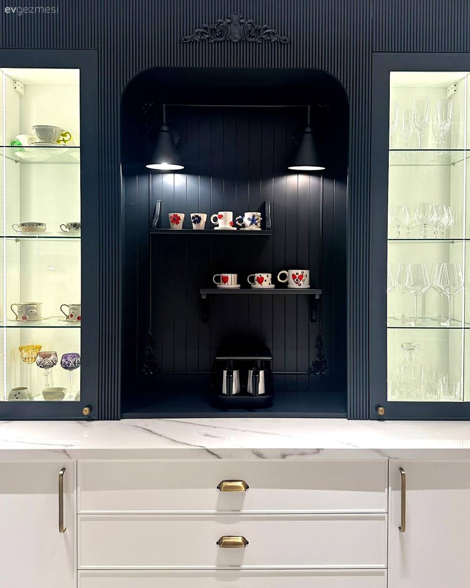 U-Tipi Bu Mutfağın Bir Yanı Hazırlık Diğer Yanı Kahve Köşesi!