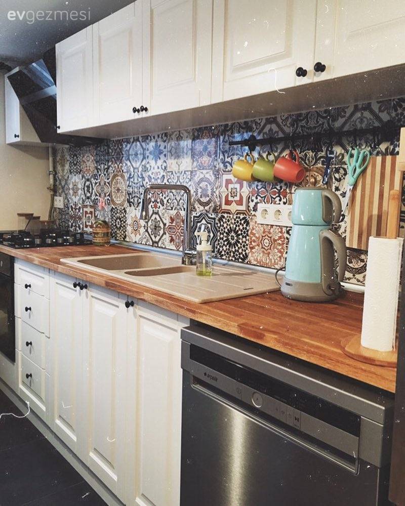 Ev Gezmesi: Keyifli Dekoruyla İstanbul'dan Bir Çatı Katı