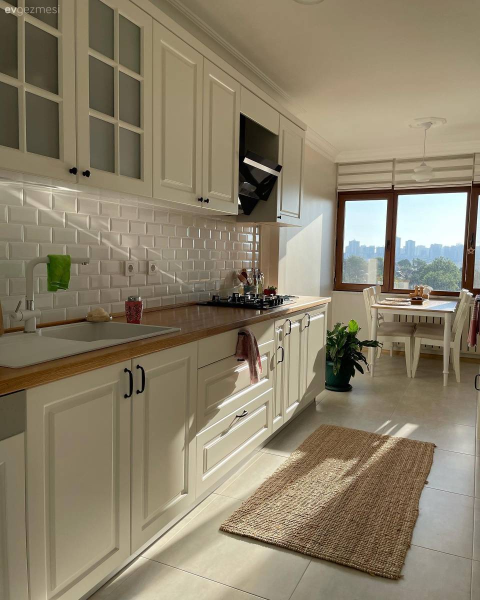 Öncesi&Sonrası: Yeni Haliyle Daha Sıcak ve Zamansız Bir Mutfak