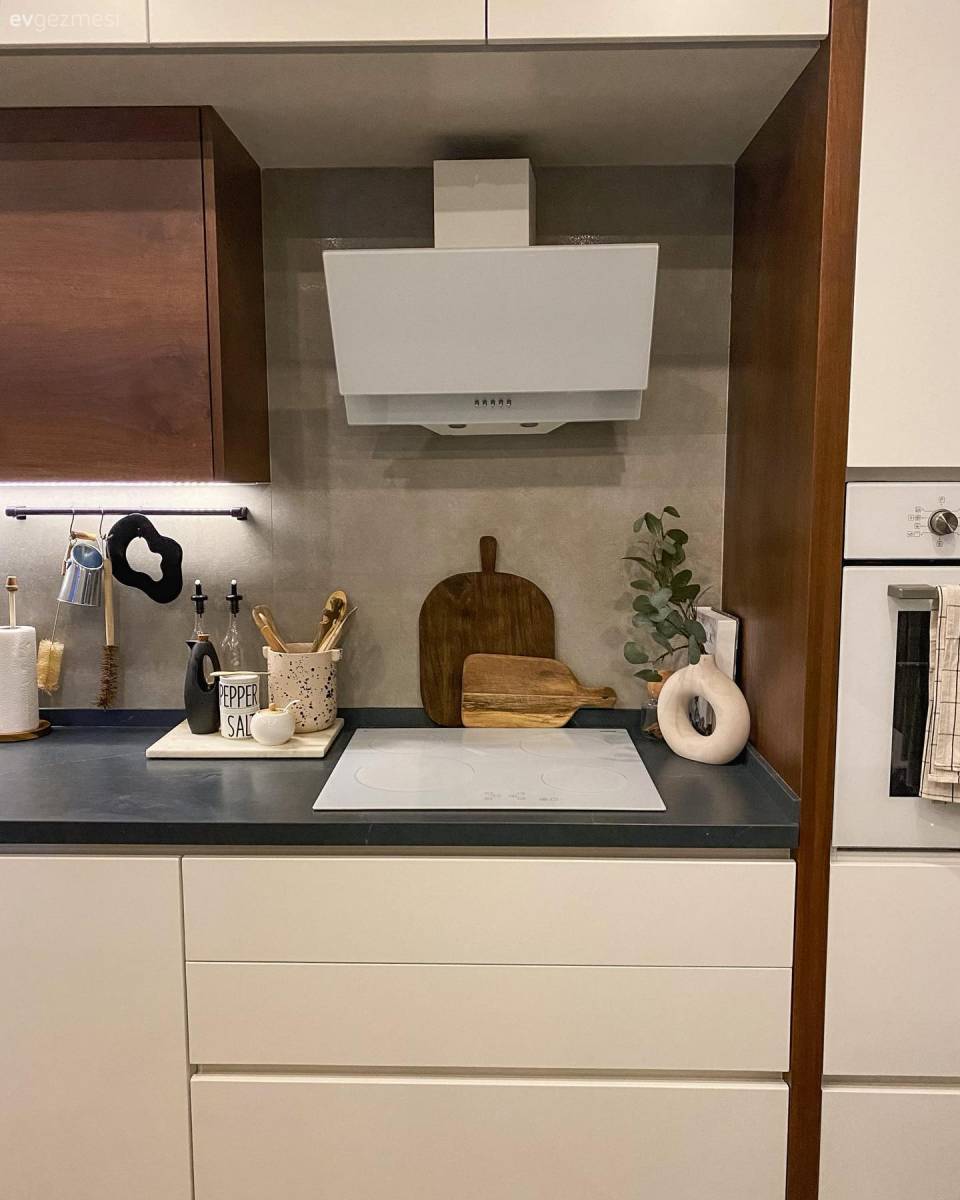 Zamansız Şıklığa Sahip Bu İzmir Evinde Samimiyet de Yerli Yerinde!