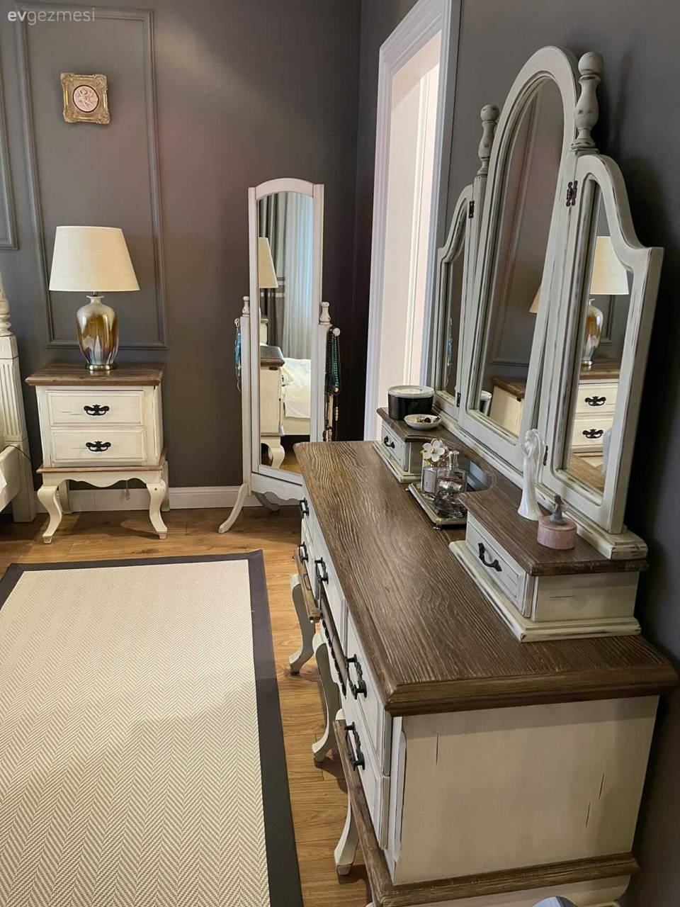 Bu İstanbul Evinde Her Oda Şıklık Konusunda Diğeriyle Yarışıyor