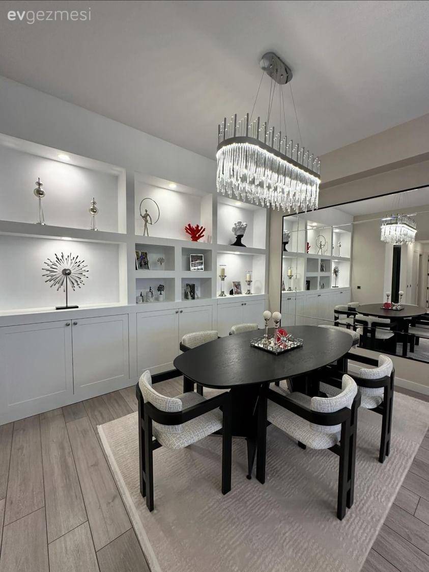 Uzun ve Dar Bir Salon Nasıl Ferahlatılır Sorusuna Yanıt Veren Bir Dekor!