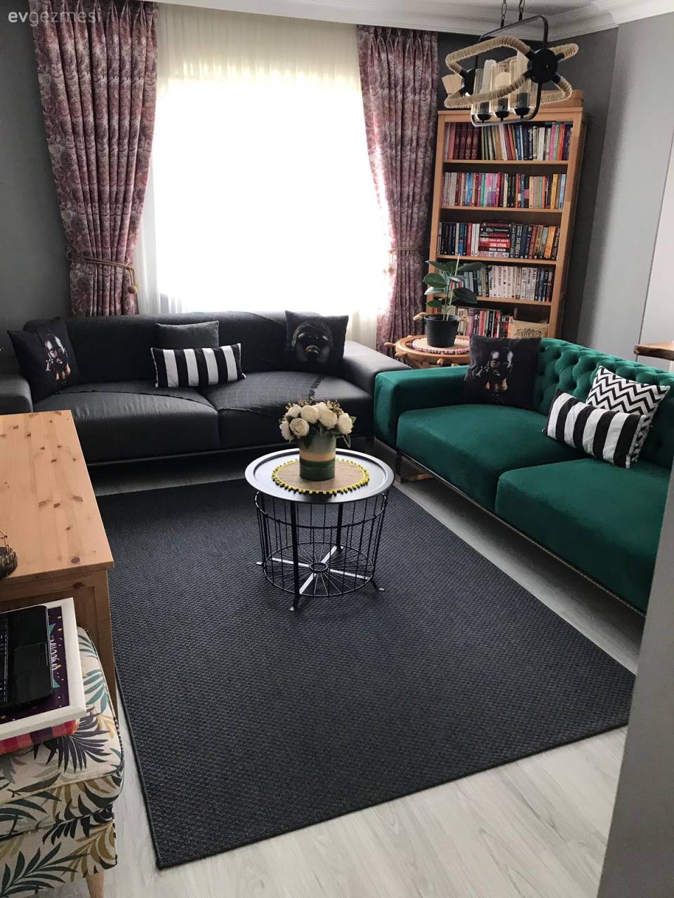 Hastane Odası Gibi Dekorlara İnat Bir İstanbul Evi!