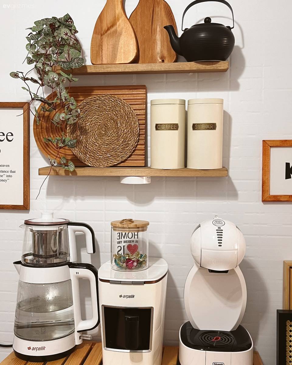 Küçük Salonu Ferahlatmak İçin Doğru Hamleler Yapılan İstanbul Evi!