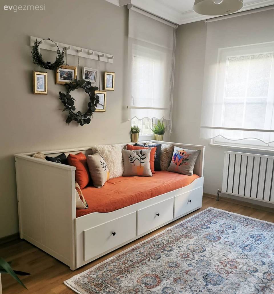 Açık Renkleri Seven Bu Ev Modern Tasarımları da Unutmamış!