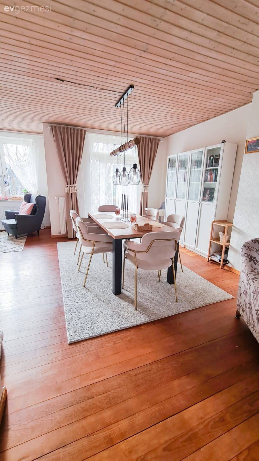 Ev Gezmesi: Yeni Düzenine Alışmaya Çalışan Bir Dekor