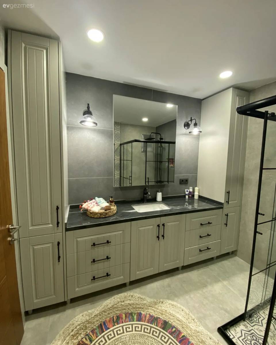 Öncesi&Sonrası: Girişinden Balkonuna Kadar Değişmedik Yeri Kalmamış