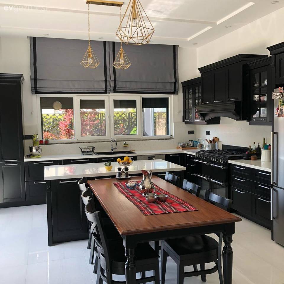 Bu Sofistike Evin Her Detayı Özgün Parçalarla Dolu