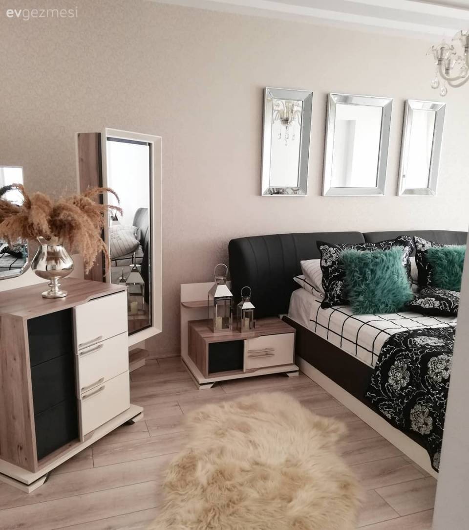 Kırmızıyla Canlanan Bu Evde Hem Işıltı Hem De Dinginlik Bir Arada!