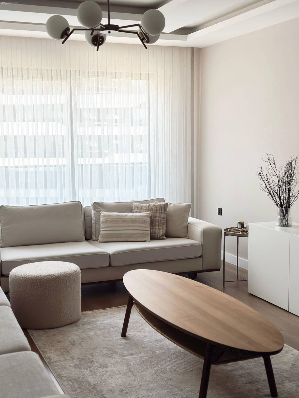 Bursa'daki Bu Evde Canlı Renkler Pek Sevilmiyor