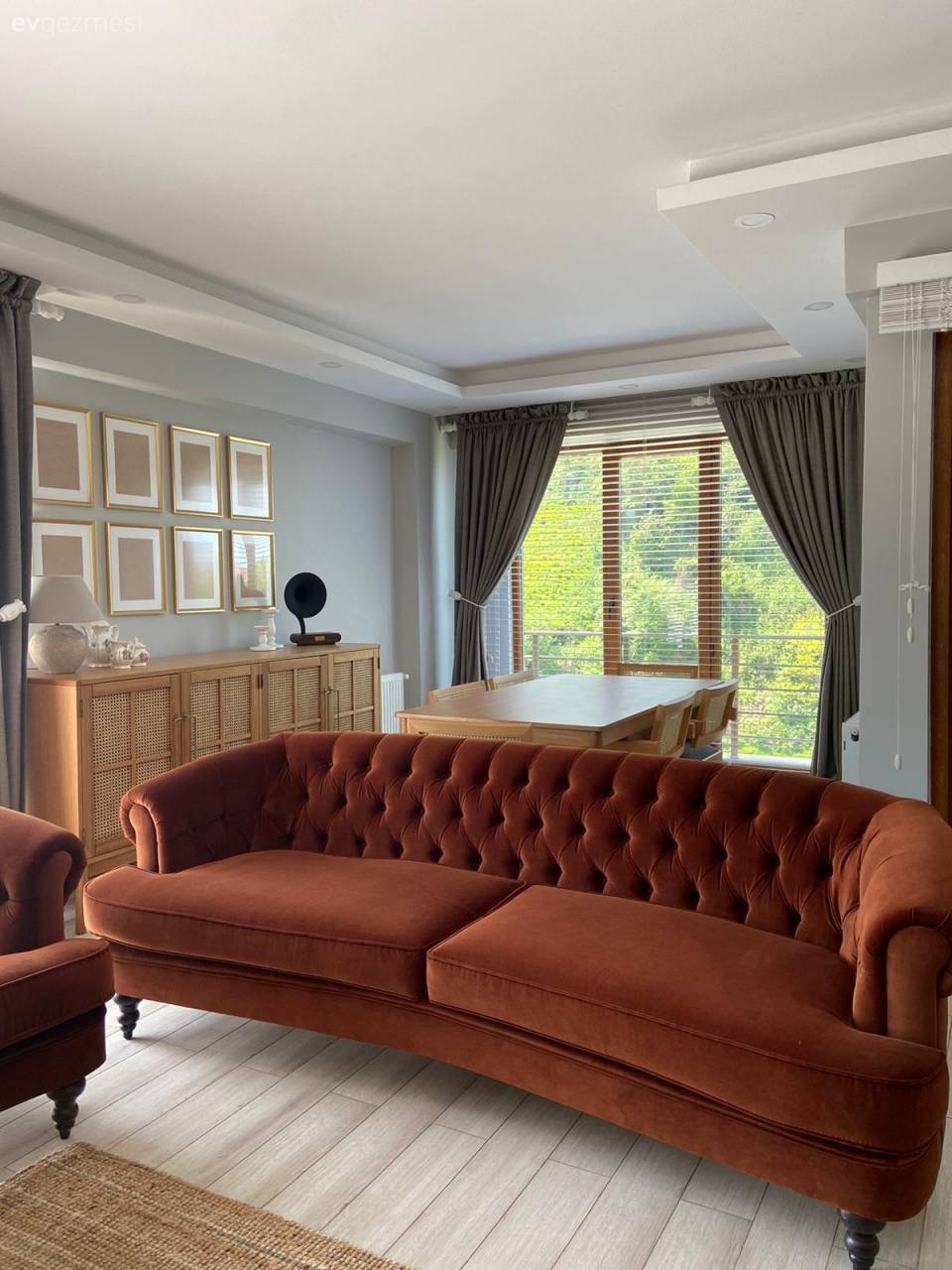 Rize'deki Bu Keyifli Evin Bir Yanı Deniz Diğer Yanı Dere!