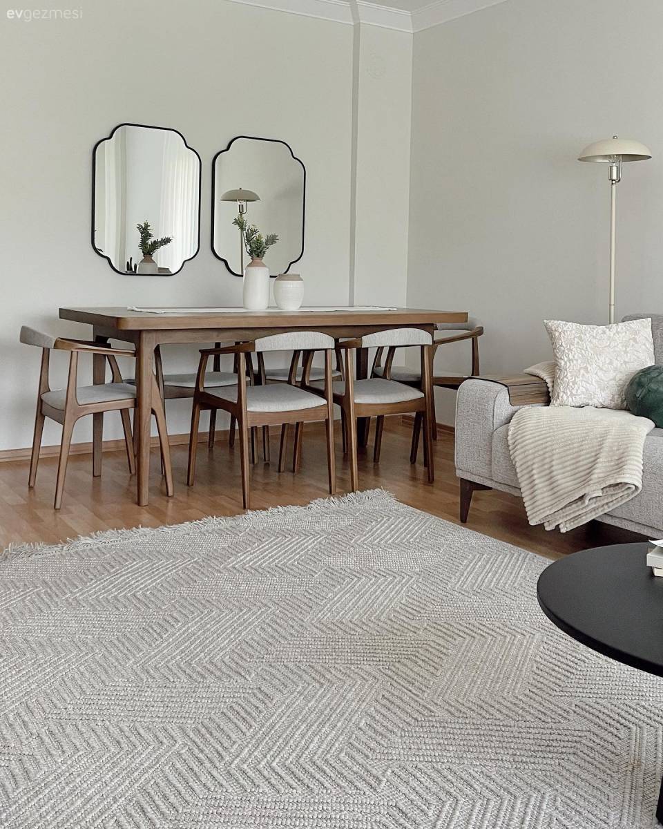 Bu Modern Dekorda Cazibe Noktası Televizyon Arkasındaki Duvar!