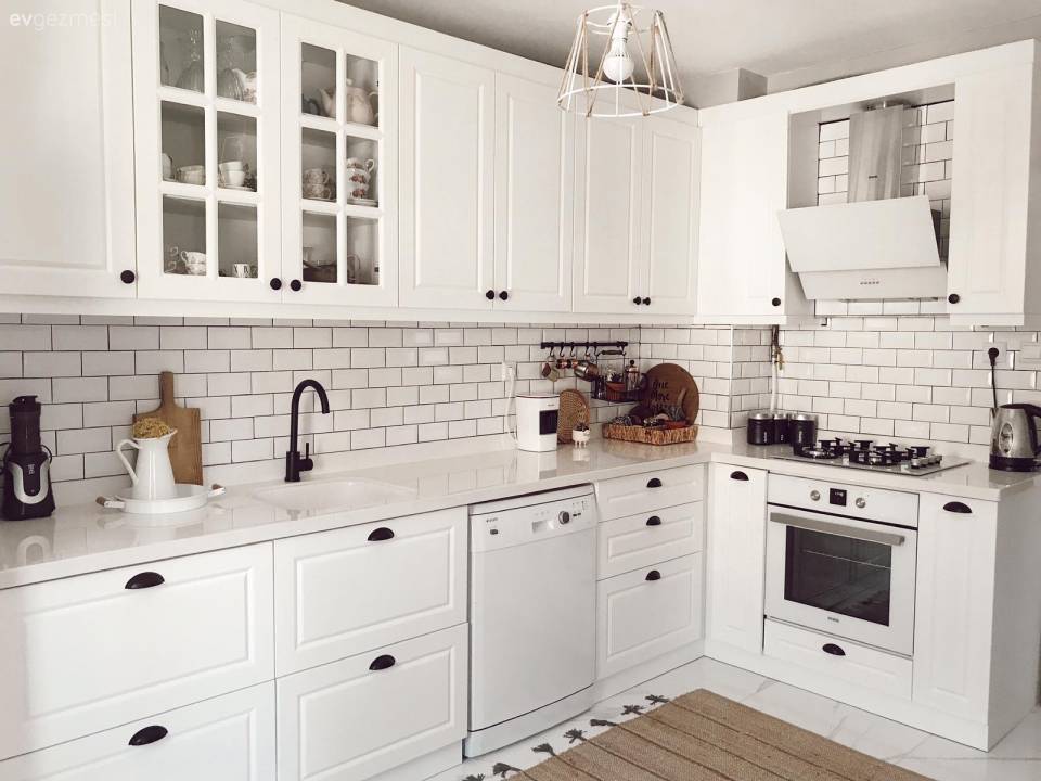 Bu Sıcacık Evde Beyaz Aşkı Had Safhada!