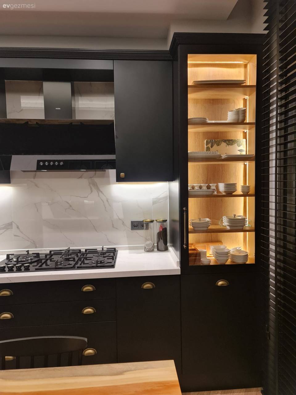 Komple Tadilata Giren  Bu Evde Her Metrekare İşe Yarar Hale Getirilmiş!