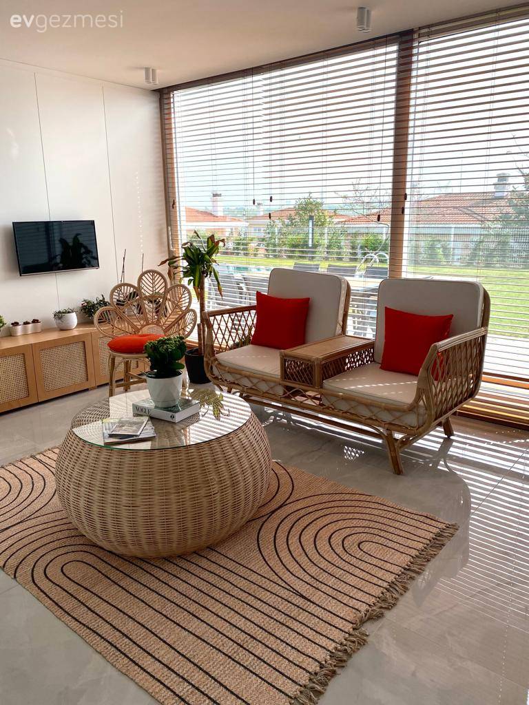 Bu Dubleks Evde Özel Yapım Tasarımlar Dekorun Albenisi Arttırmış