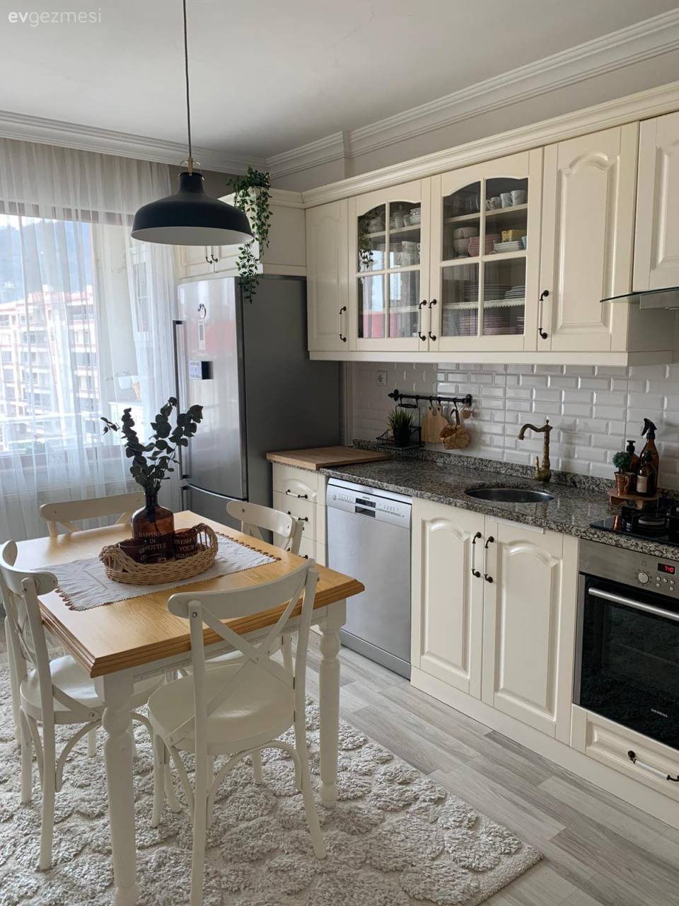 Bu Artvin Evinde Zarafet, Uyum ve Sıcaklık Aynı Tencerede Pişiyor