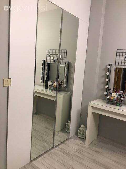 Bu İstanbul Evinde Modern Stile Yeşilin İddialı Tonu Eşlik Etmiş!