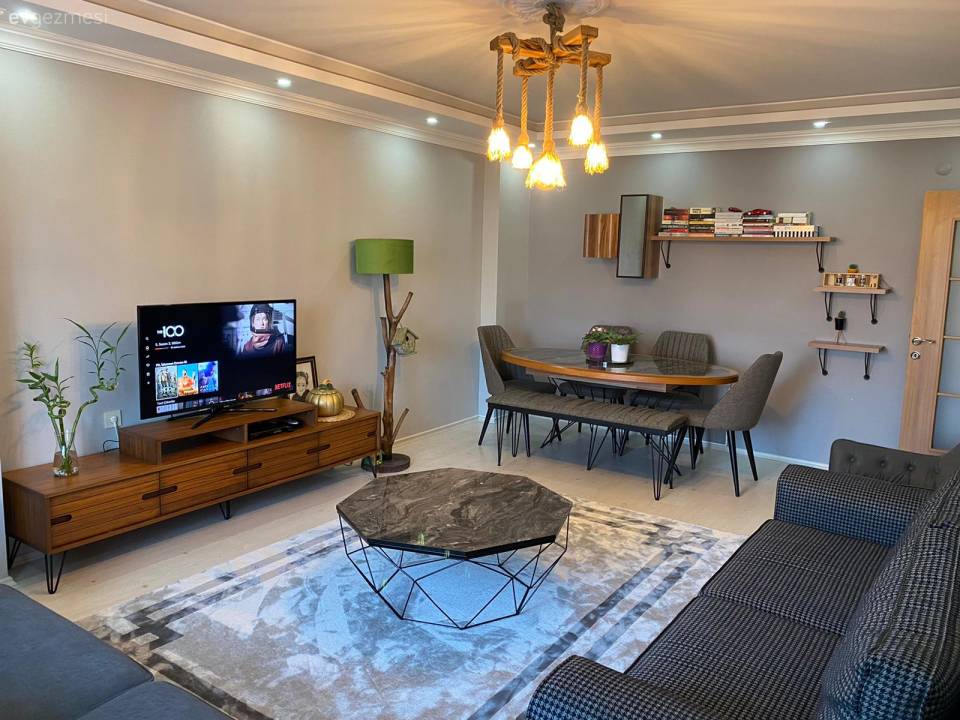Bu Modern Salonun Uyumu Dört Dörtlük!