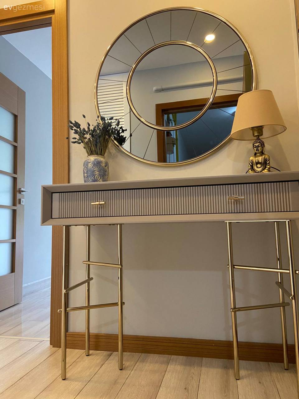 Rize'deki Bu Keyifli Evin Bir Yanı Deniz Diğer Yanı Dere!