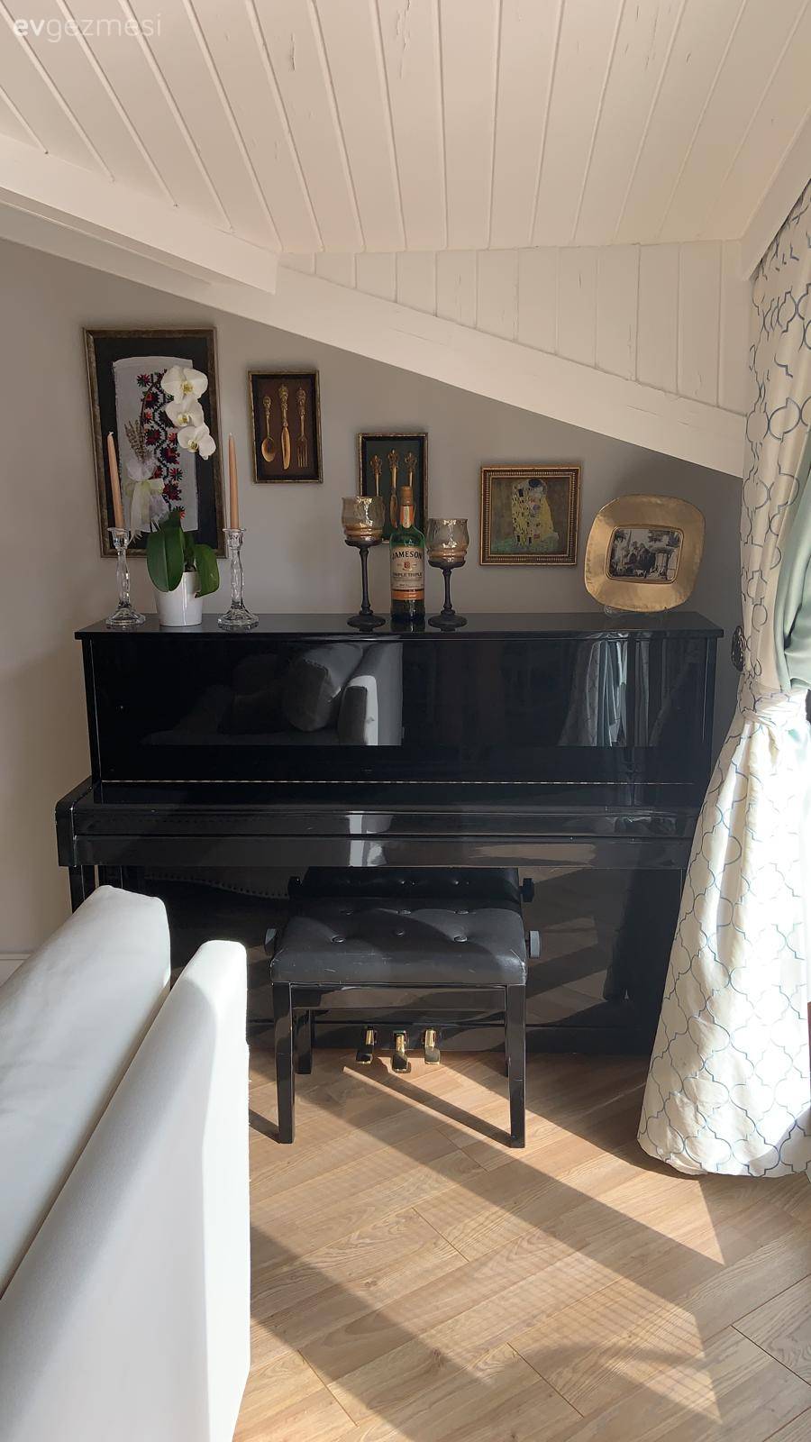 Bu İstanbul Evinin Her Odasına Sahibinin Sanatçı Ruhu Sinmiş