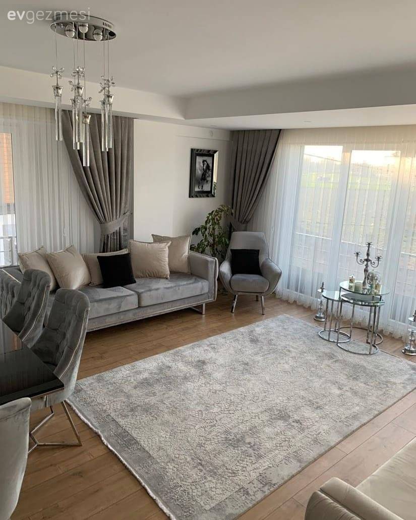 Ev Gezmesi: Sadeliği İçine Çok Sindirmiş Bir Salon