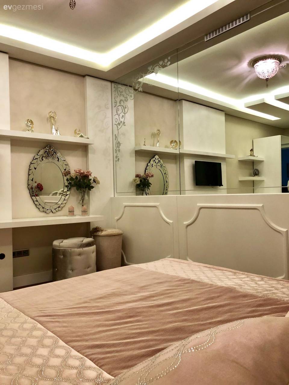 Klasik Şıklığın Asil Tasarımlarla Buluştuğu Dubleks Bir Daire-I