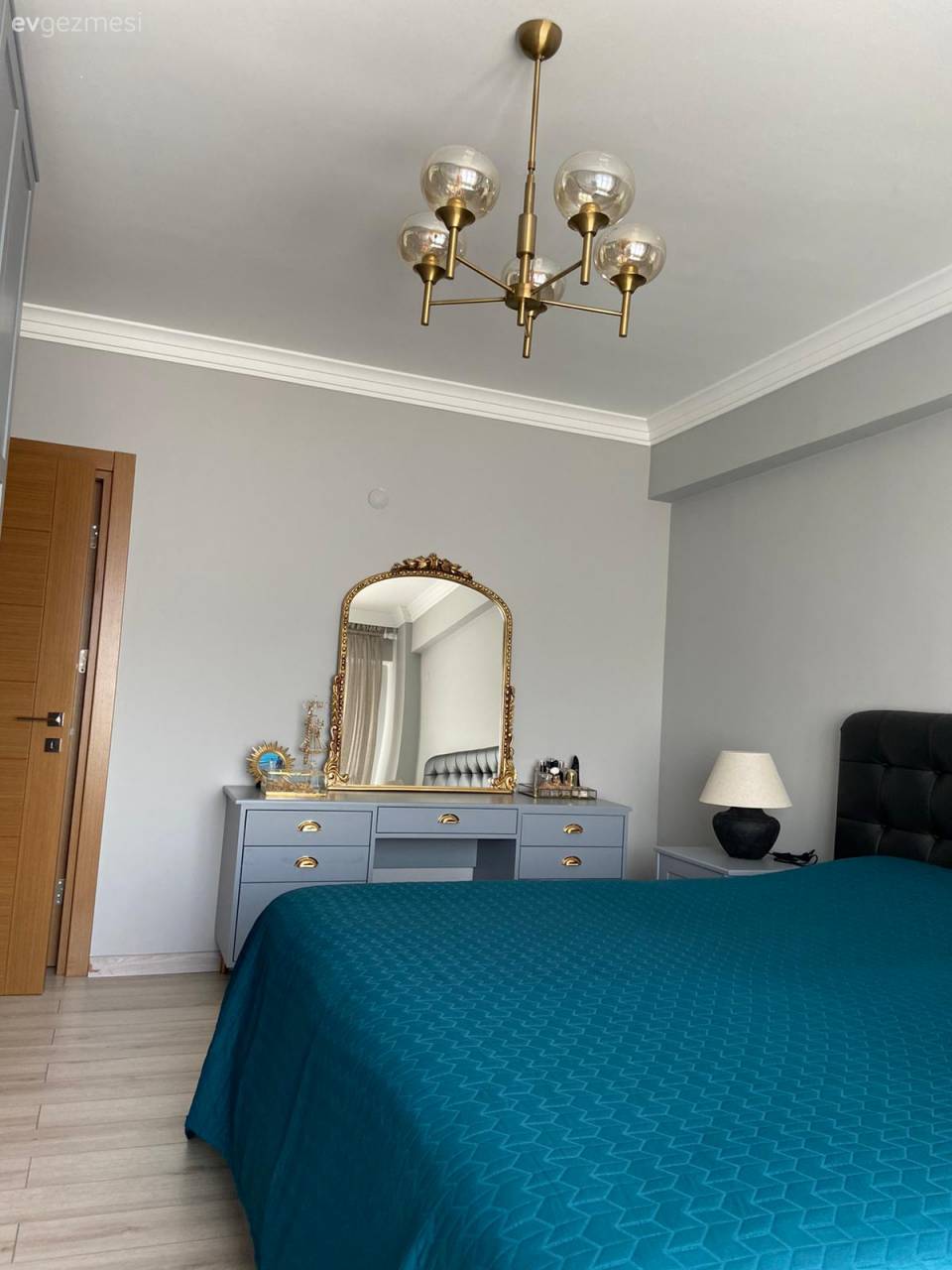 Rize'deki Bu Keyifli Evin Bir Yanı Deniz Diğer Yanı Dere!