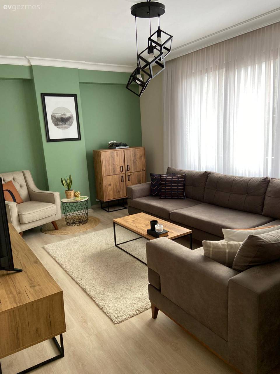 Ev Gezmesi: Keyiften Dört Köşe Bir İstanbul Evi