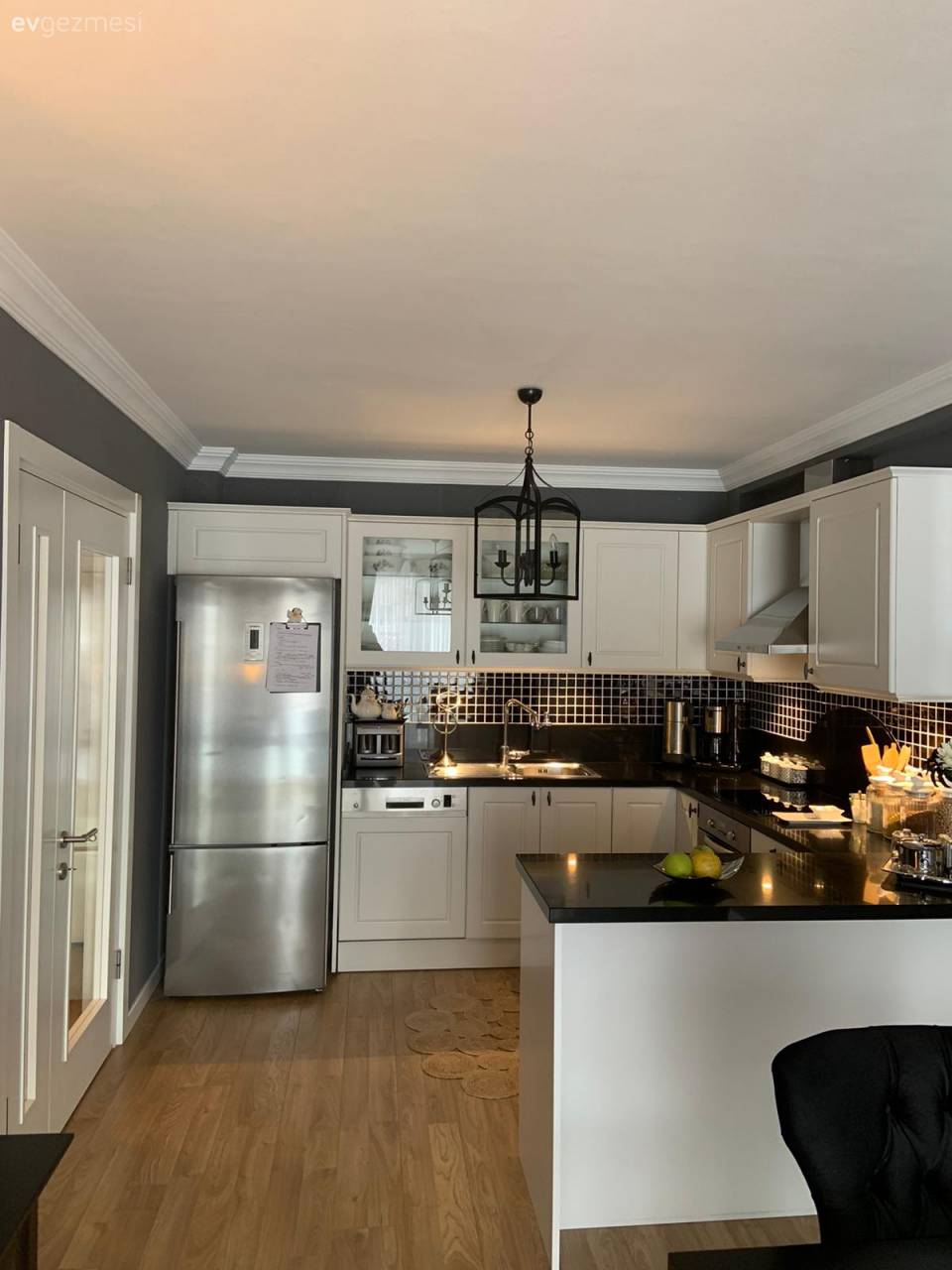 Bu İstanbul Evinin Her Odasına Sahibinin Sanatçı Ruhu Sinmiş